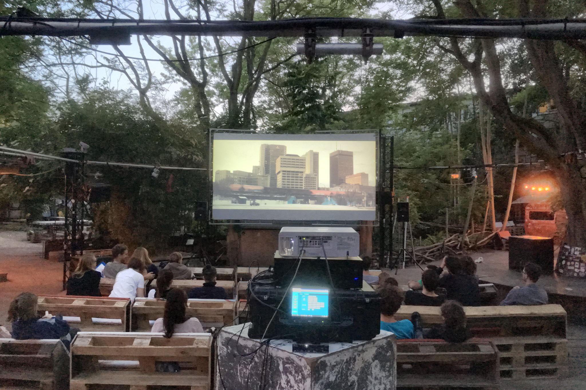 Nomadenkino Open Air im About Blank