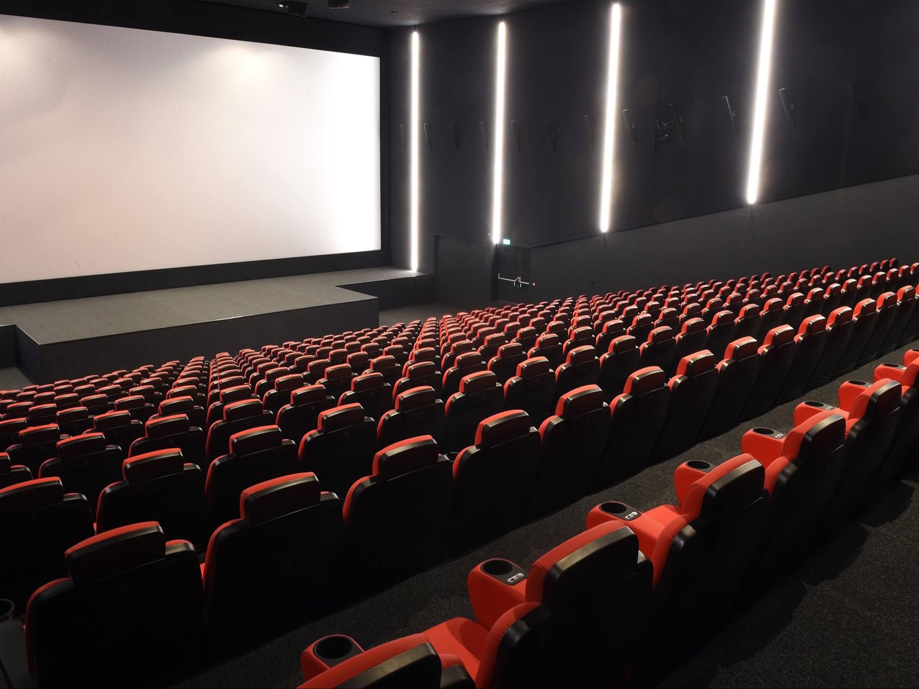 cinema8