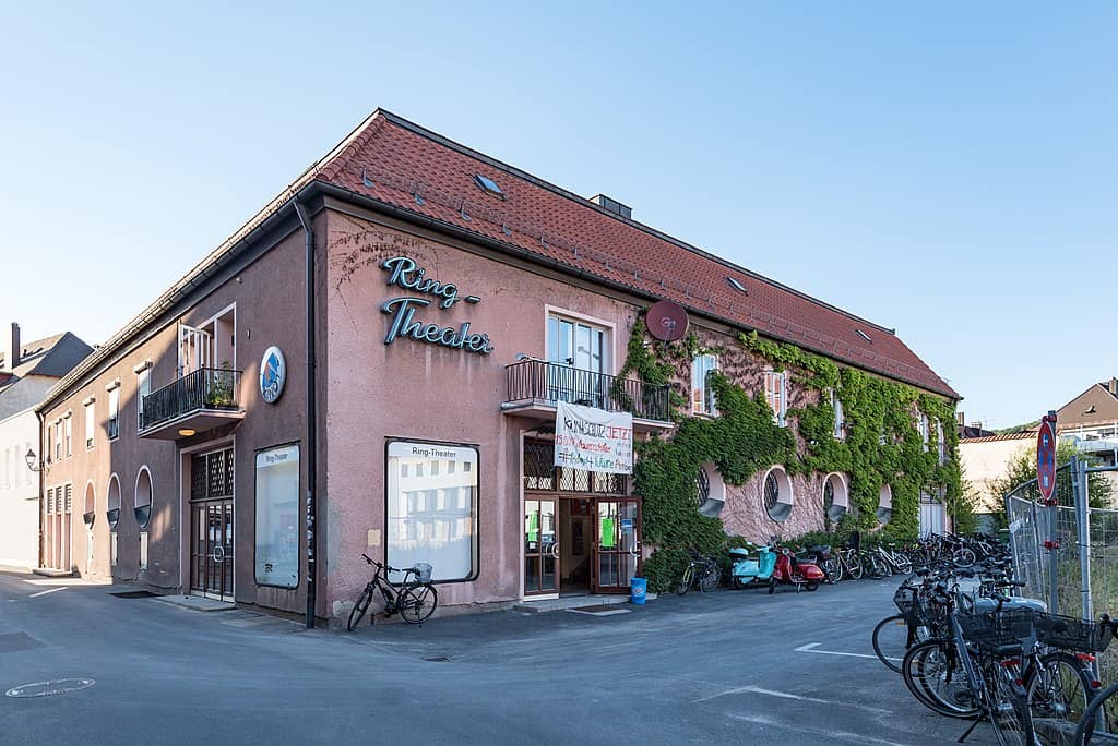 Ring-Theater