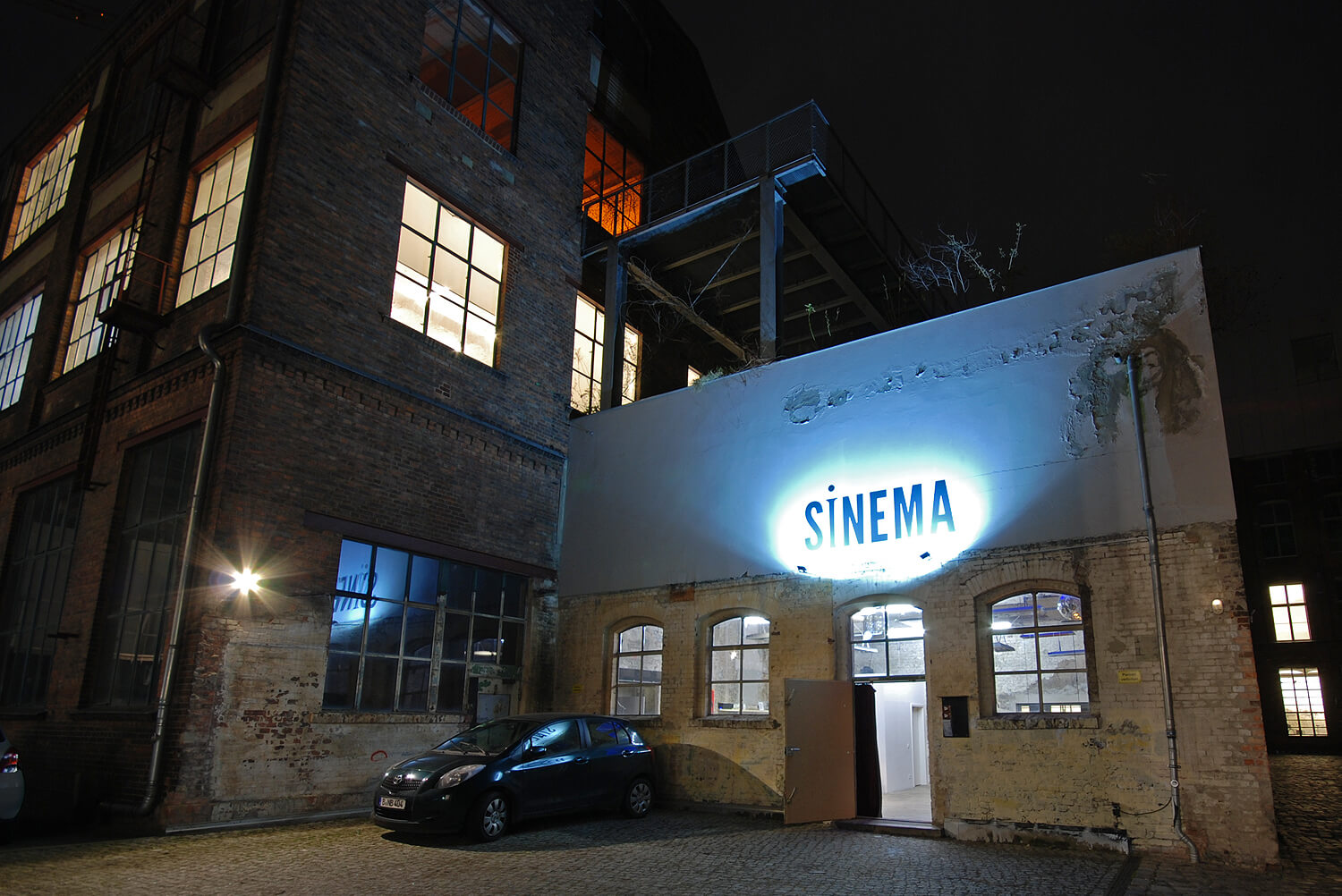 SINEMA TRANSTOPIA - Berlin