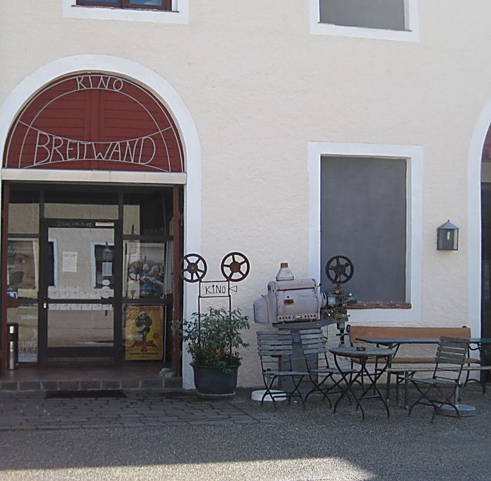 Kino Breitwand im Schloß Seefeld