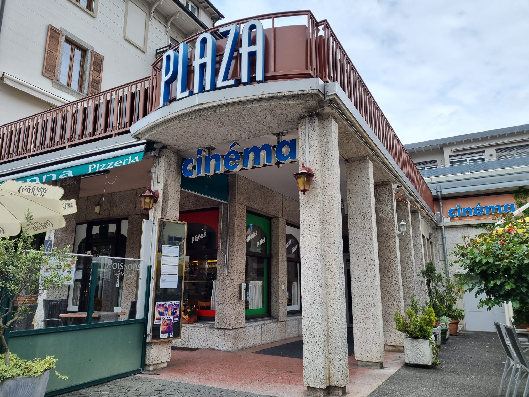 Cinérive Plaza