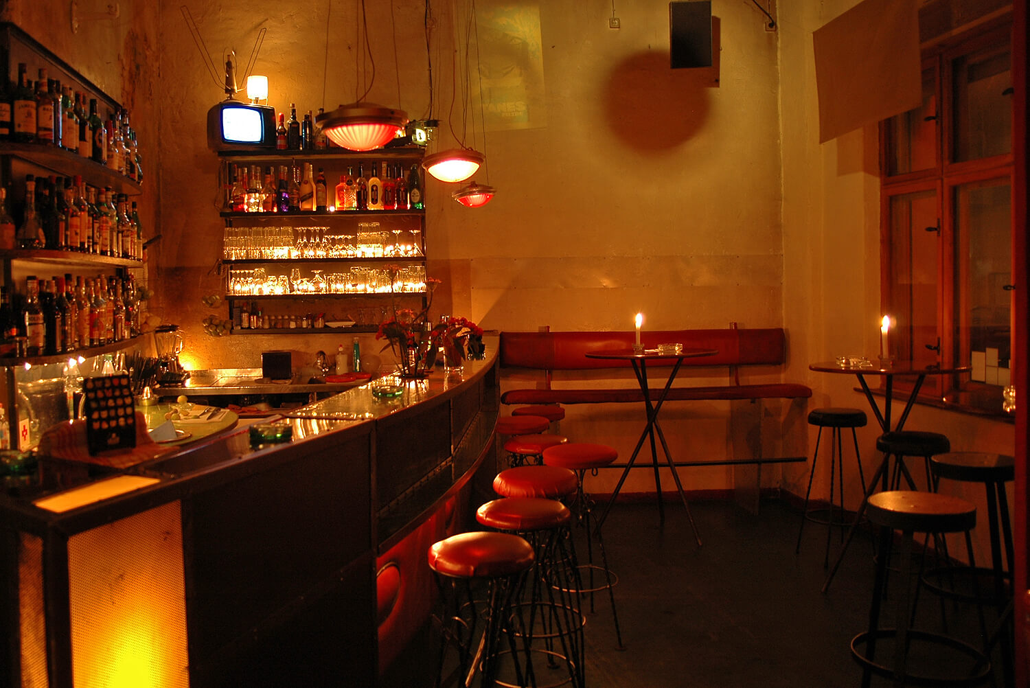Z-inema im Z-Bar