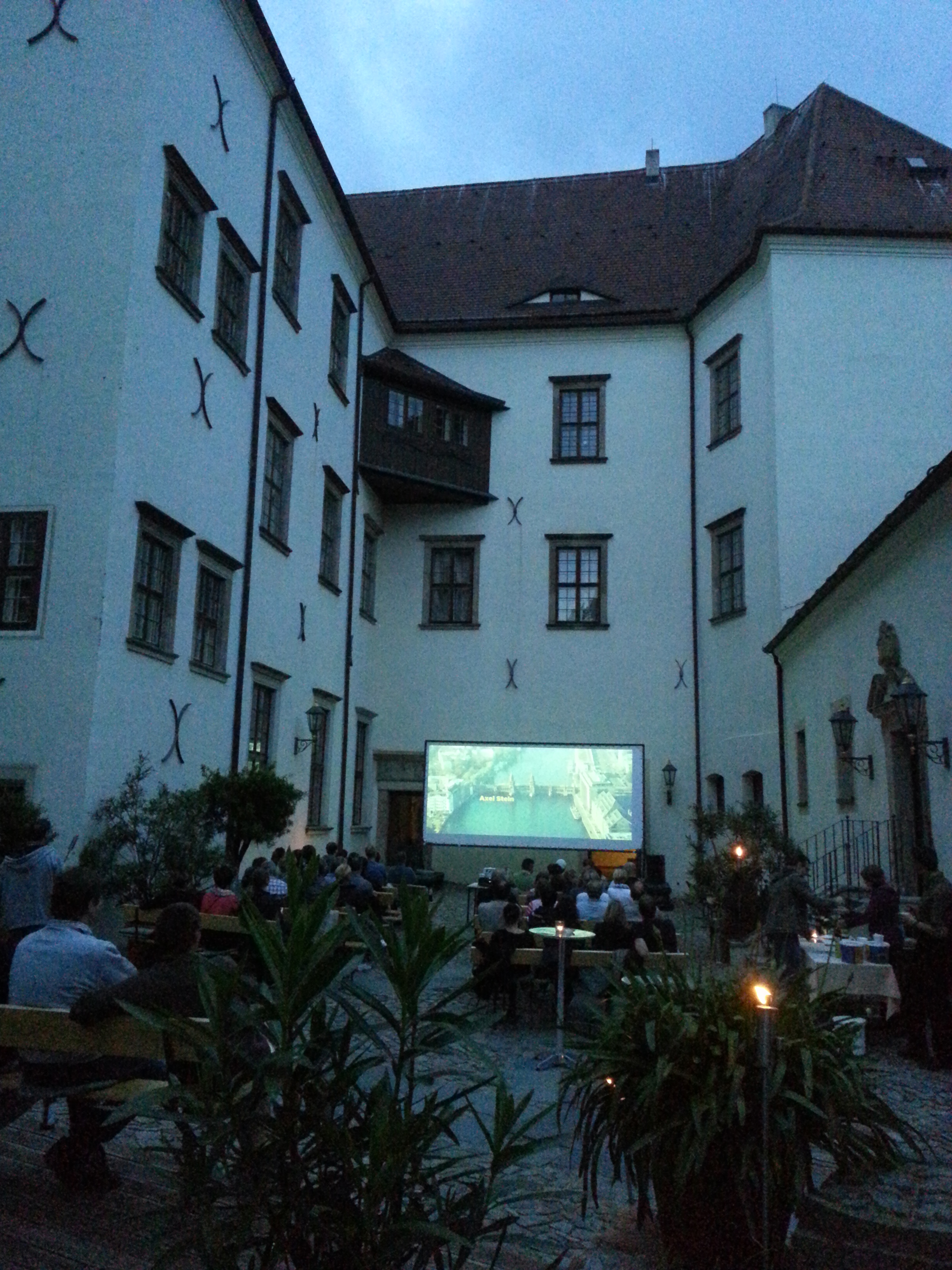 Sommerkino im Schlosshof