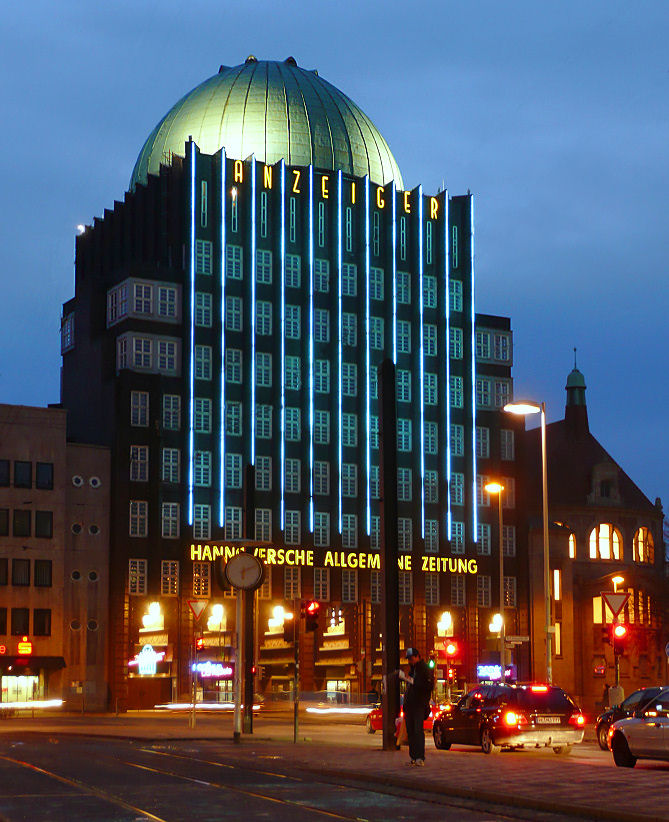 Hochhaus Lichtspiele
